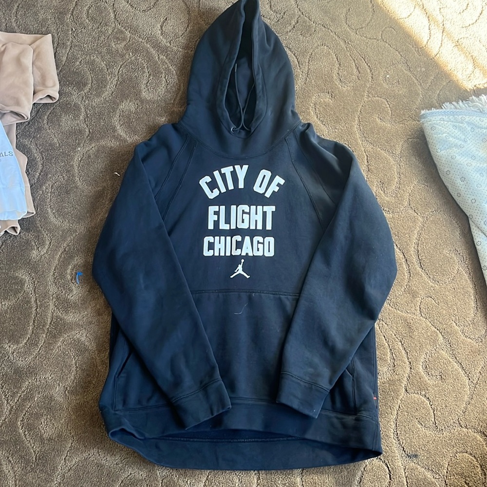 Jordan chicago hoodie
Size XL